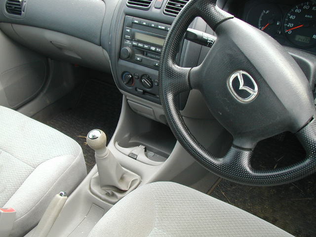 2002 Mazda Familia Pictures