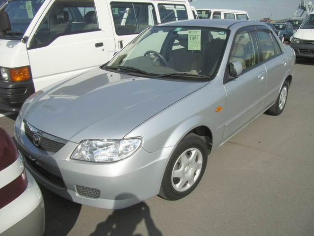 2002 Mazda Familia Photos