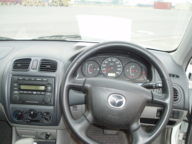 2002 Mazda Familia Pictures