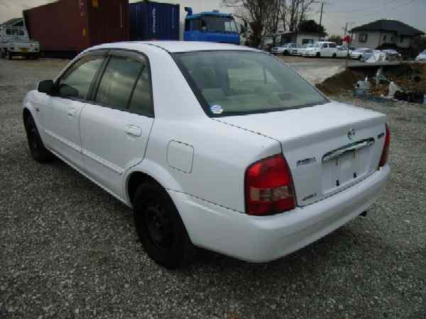 2002 Mazda Familia Photos