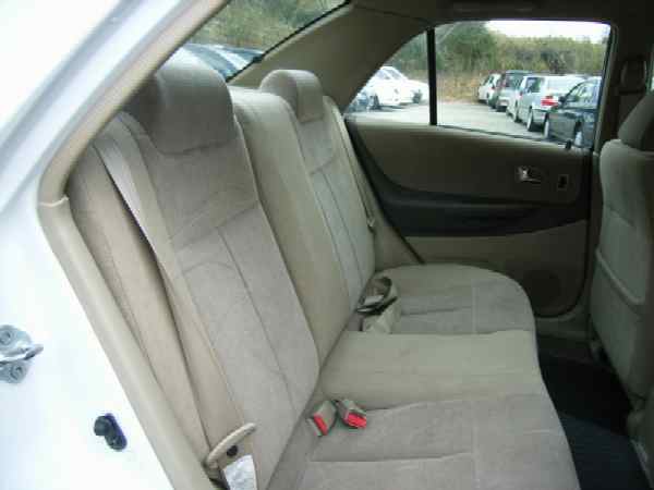 2002 Mazda Familia Pictures