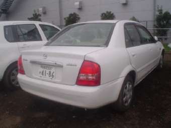 2002 Mazda Familia Pics