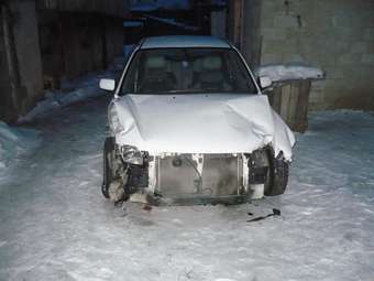 2002 Mazda Familia Pics