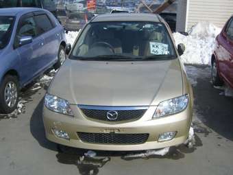 2002 Mazda Familia Photos