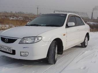 2002 Mazda Familia Images