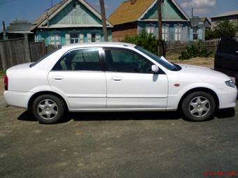 2002 Mazda Familia Photos