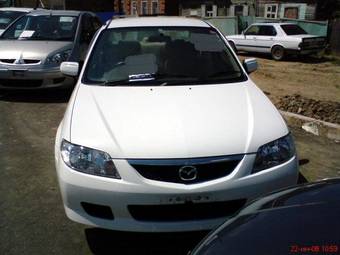 2002 Mazda Familia Photos