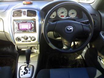 2002 Mazda Familia Photos