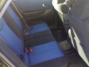 2002 Mazda Familia Photos
