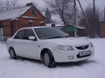 2002 Mazda Familia Photos