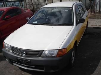 2002 Mazda Familia Pics