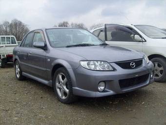 2002 Mazda Familia Photos