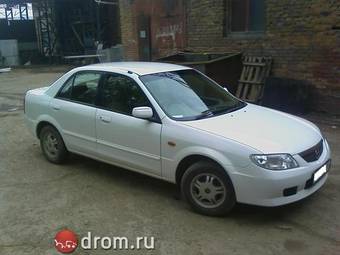 2002 Mazda Familia Images