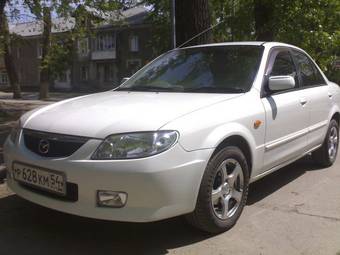 2002 Mazda Familia Images