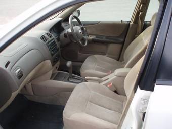 2002 Mazda Familia Pictures