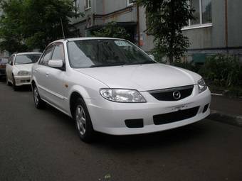 2002 Mazda Familia Pictures