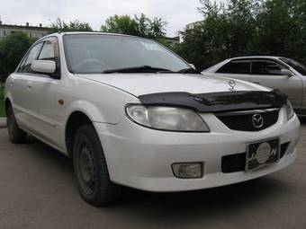 2002 Mazda Familia Photos
