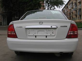 2002 Mazda Familia Pictures