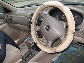 2002 Mazda Familia Photos