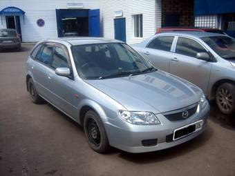 2002 Mazda Familia Photos