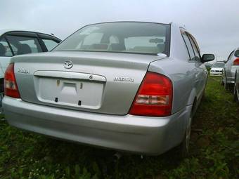 2002 Mazda Familia Photos