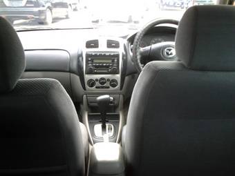 2002 Mazda Familia Photos