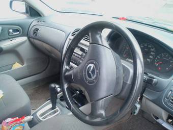 2002 Mazda Familia Photos