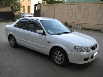 2002 Mazda Familia Photos