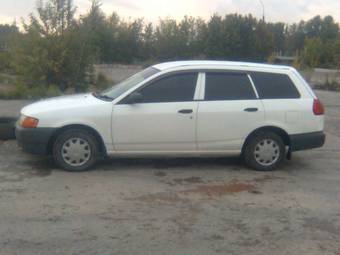2002 Mazda Familia Pics