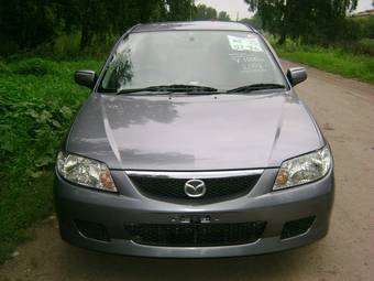 2002 Mazda Familia Photos