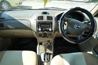 2002 Mazda Familia Photos