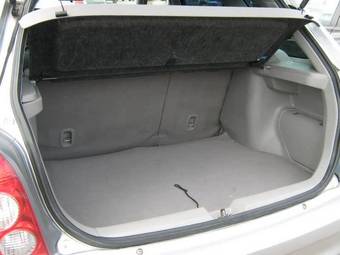 2002 Mazda Familia Images