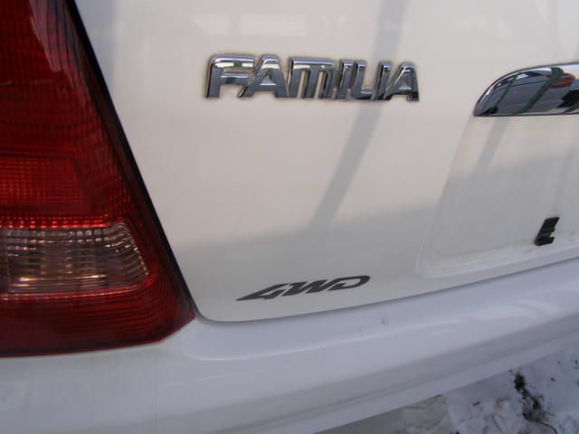 2003 Mazda Familia