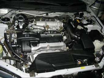 2003 Mazda Familia Pictures