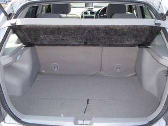2003 Mazda Familia Pictures