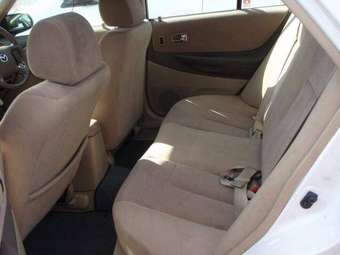 2003 Mazda Familia Photos