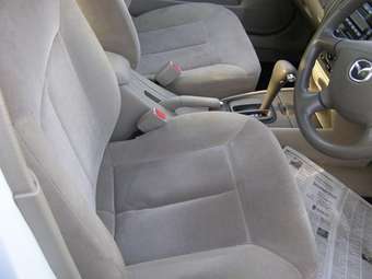 2003 Mazda Familia Pictures