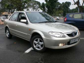 2003 Mazda Familia Photos