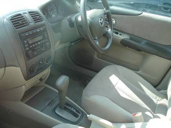 2003 Mazda Familia Pictures