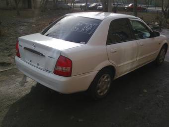 2003 Mazda Familia Photos
