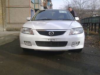 2003 Mazda Familia Pics