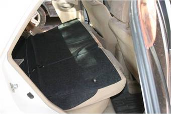 2003 Mazda Familia Photos