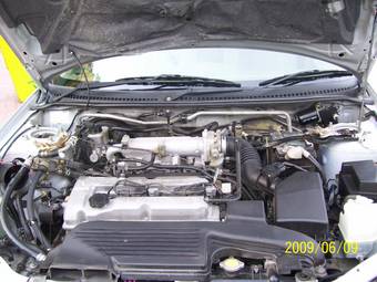 2003 Mazda Familia Photos