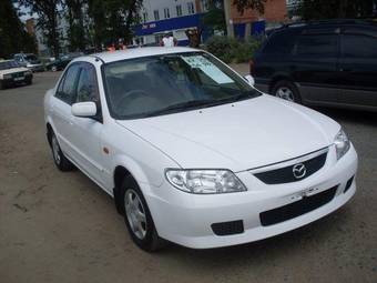 2003 Mazda Familia Photos