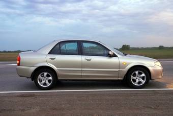 2003 Mazda Familia Photos