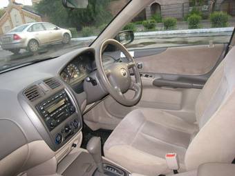 2003 Mazda Familia Photos