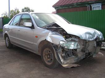 2003 Mazda Familia Photos