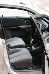 2003 Mazda Familia Images