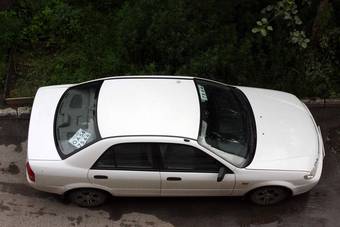 2003 Mazda Familia Pictures