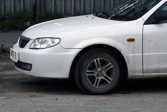 2003 Mazda Familia Photos